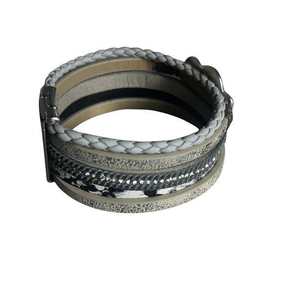 Layered Leather Magnetic Bracelet with Silver Heart Charm – Boho Chic - Picture 2 of 5